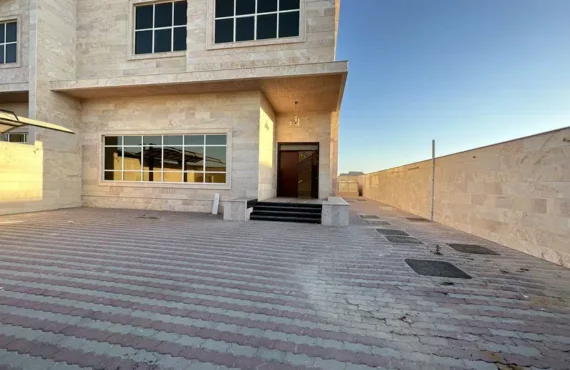 Villa for rent in Hoshi Sharjah